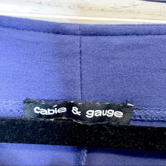 CABLE & GAUGE | Cold Shoulder Cutout Quarter Sleeve Top - Picture 6 of 8